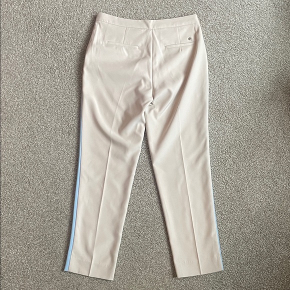 NWT G/FORE Women’s Side Stripe Stretch gold pant in white, blue and tan. Size 6 - Picture 6 of 7
